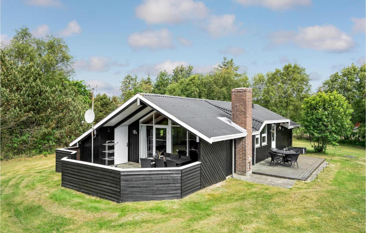 Amazing Home In Blavand With Wifi エクステリア 写真