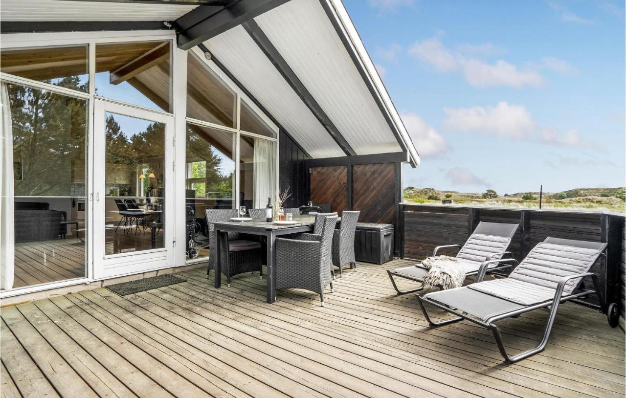 Amazing Home In Blavand With Wifi エクステリア 写真