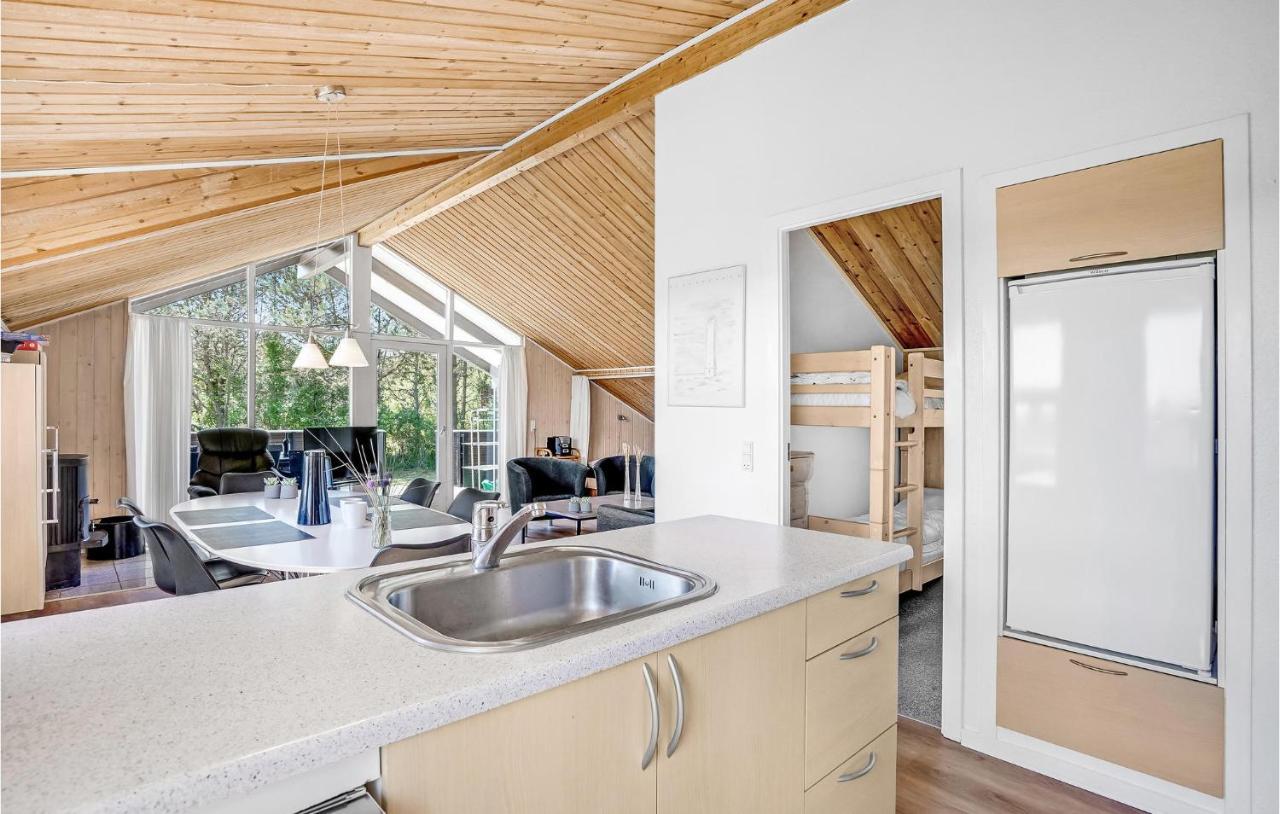 Amazing Home In Blavand With Wifi エクステリア 写真